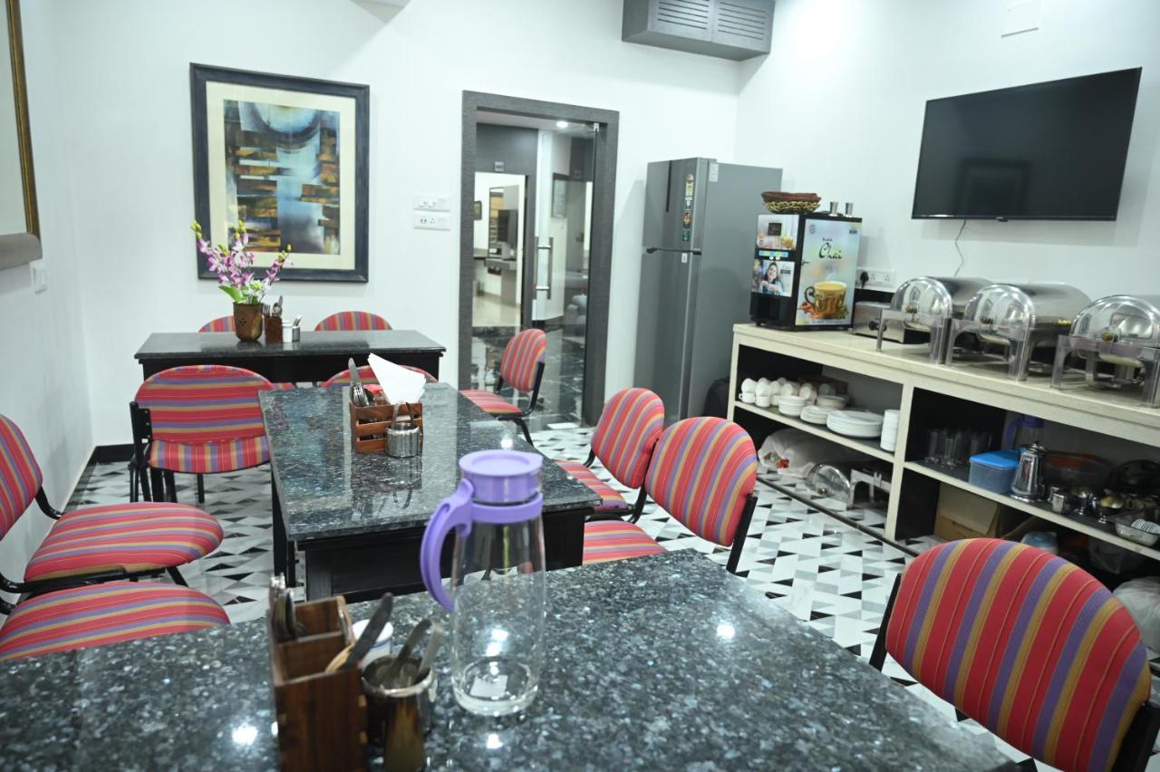 Elgin Suites Kolkata Exterior photo